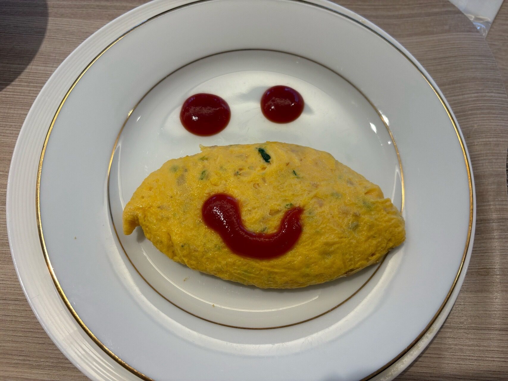 焼きたてのオムレツ