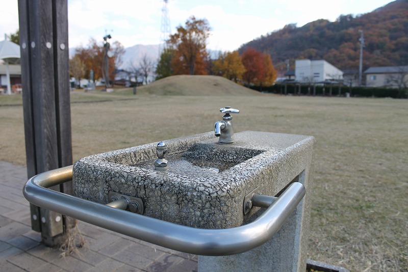 水飲み用の水道もあります