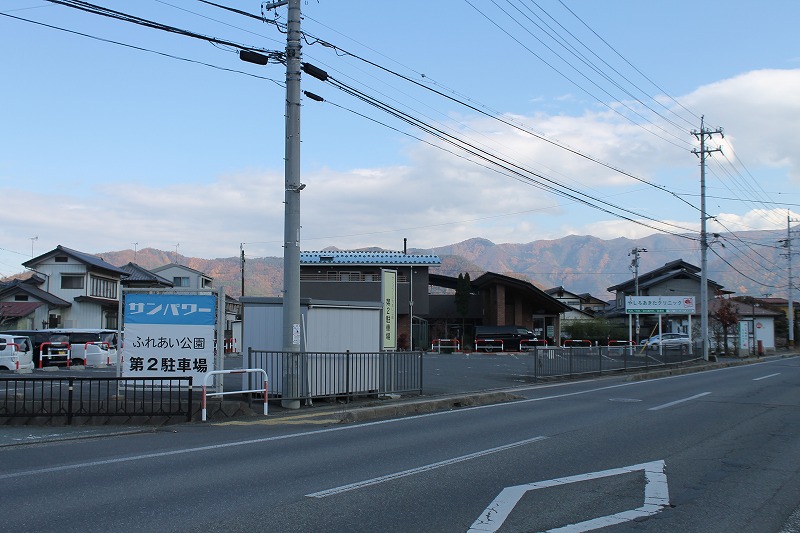 道の向かいにある第2駐車場