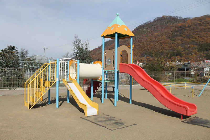 内川公園の複合遊具