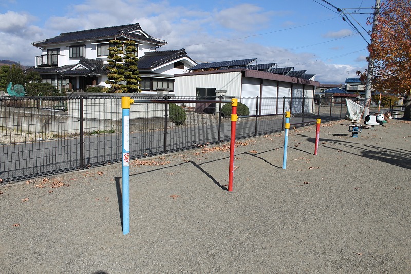 小船山公園の鉄棒は3つ