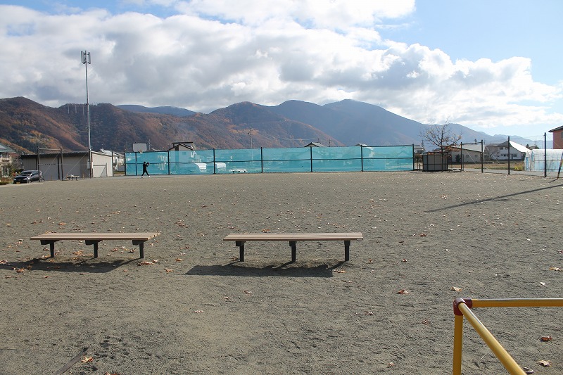 グラウンド、小船山公園