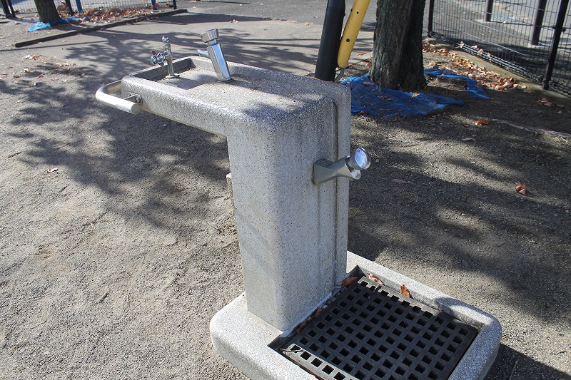 小船山公園、水飲み場は2か所、水道も