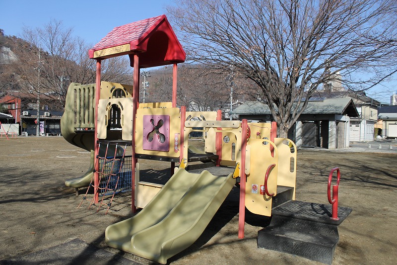 上山田中央公園の複合遊具