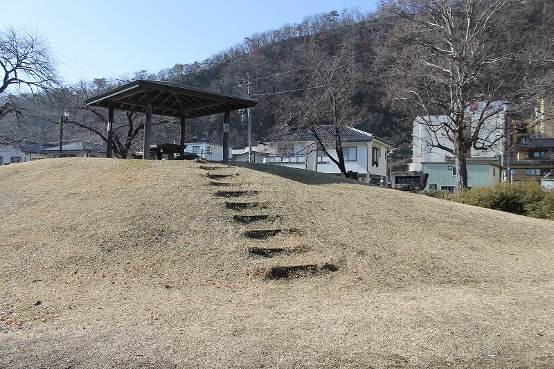 上山田中央公園の丘