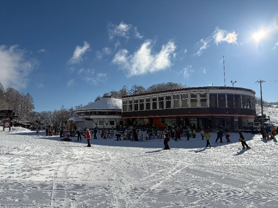 鹿島槍スキー場ファミリーパークの様子