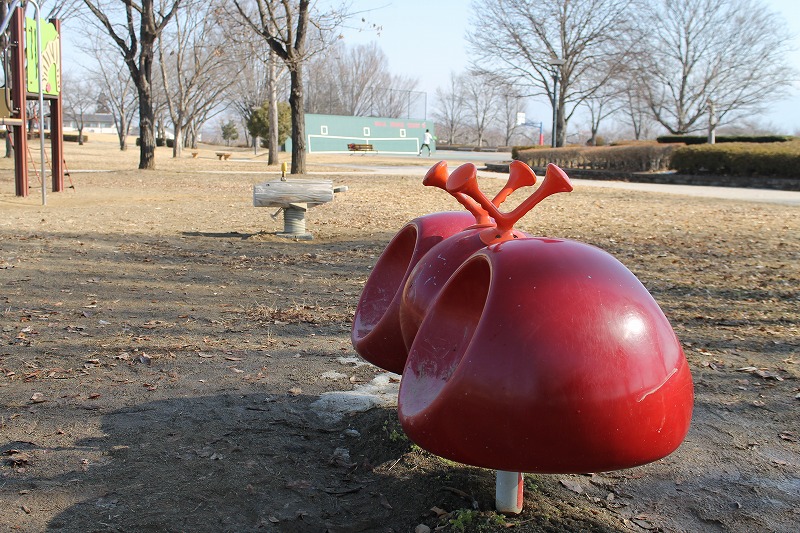 赤沼公園のスプリング遊具