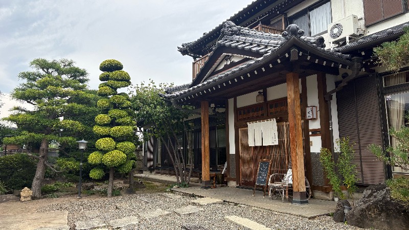 千曲市千本柳にあるとんかつの名店とんかつせんの外観
